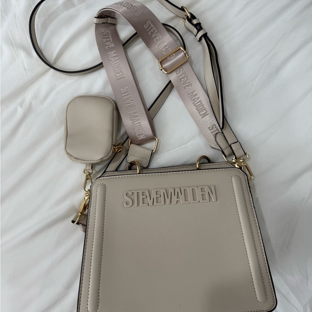 Steve Madden Cream Crossbody Bag